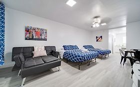 Ocean Drive Prime Apt W/2 Queenbeds & Washer/Dryer